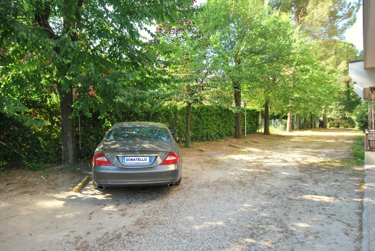 Appartement Lignano With Pool à Lignano Sabbiadoro Extérieur photo