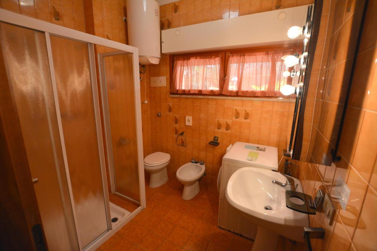 Appartement Lignano With Pool à Lignano Sabbiadoro Extérieur photo