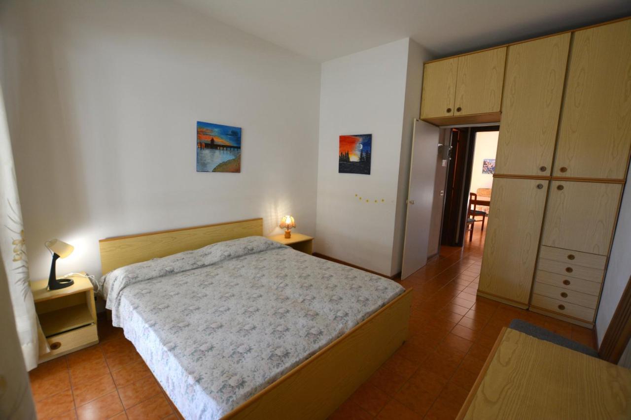 Appartement Lignano With Pool à Lignano Sabbiadoro Extérieur photo